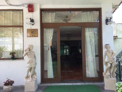 Hotel Cavour Sorrento Exterior photo